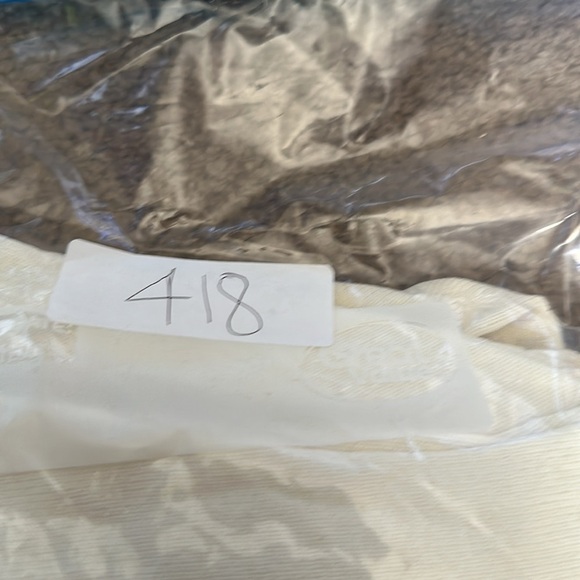 STAUD Two Tone Cream Knit Bell Sleeve Top Blouse knit NO SIZE pleated wrist - Picture 6 of 6